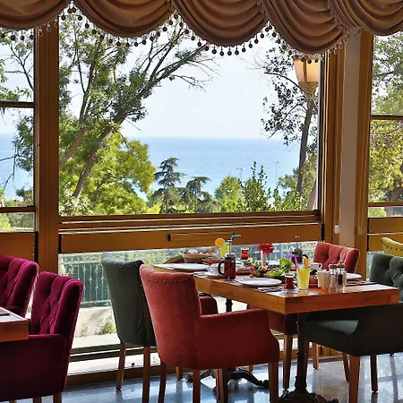 Otel Emirhan Palace 4*