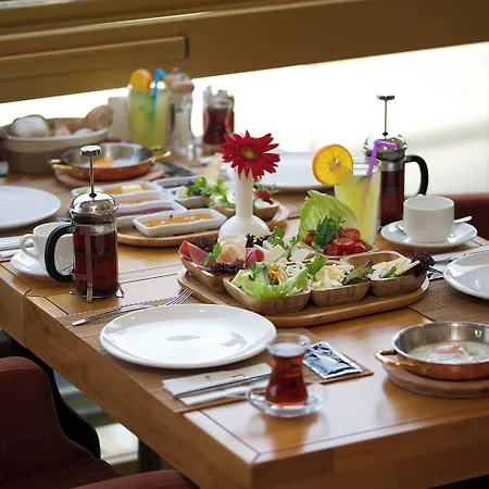 Emirhan Palace Hotel 4*