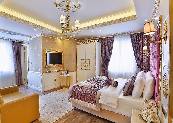 Emirhan Palace 4*