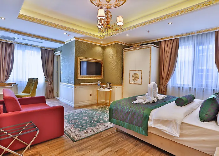 Emirhan Palace 4*