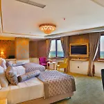 Hotel Emirhan Palace